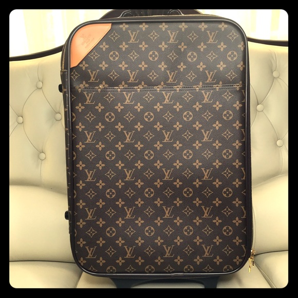 100% Authentic Louis Vuitton Monogram Suitcase 25” - Picture 1 of 4